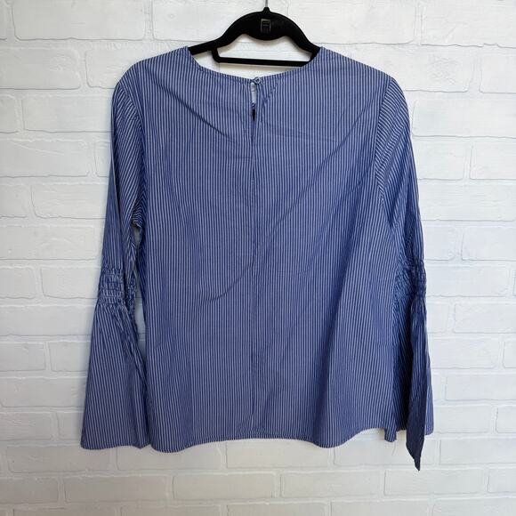 BeachLunchLounge NWT Blue White Pinstripe Long Bell Sleeve Cotton Top sz M - Picture 2 of 6